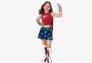Hur man gör en wonder woman-dräkt för en liten flicka