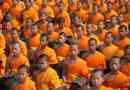 Är buddhismen polyteistisk eller monoteistisk?
