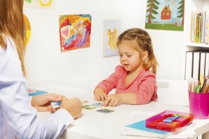Bästa spel för att lära barn rätt och fel