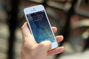 Kan du installera ios 8 på iphone 4?