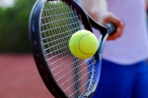Hur många kalorier förbränns när du spelar tennis