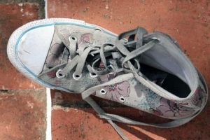 Hur man rengör converse-gummi