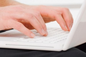 Så här aktiverar du gmails stavningskontroll