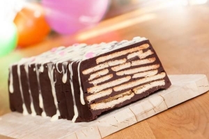 Hur man gör en tårta med kakor - 4 fantastiska recept