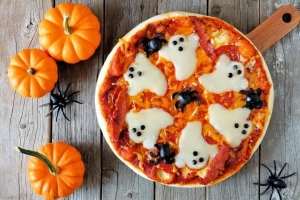 Hur man gör en halloween ghost pizza