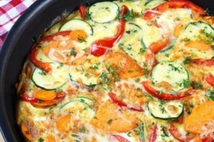 Hur man gör en spansk grönsaksomelett - recept