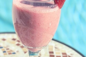 Hur man gör en strawberry milkshake i 4 enkla steg