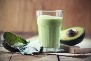 Hur man gör avokadosmoothie