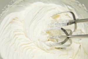Hur man gör chantilly kräm