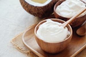 Hur man gör kokosmjölksyoghurt