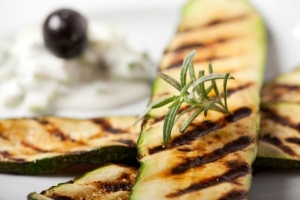 Hur man gör grillad zucchini i ugnen