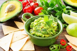 Hur man får guacamole att hålla längre