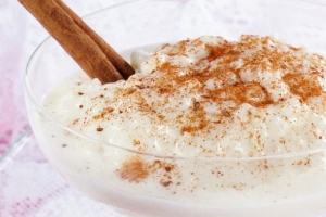 Hur man gör rispudding med kondenserad mjölk - enkelt recept