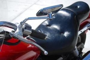 Hur man tar bort sätet på min motorcykel