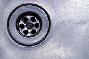 Hur man täpper till avlopp med huskurer