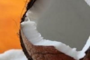 Rätt sätt att öppna en kokosnöt enkelt