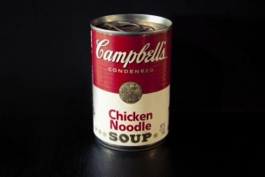 Varför är andy warhols campbell's soup känd?
